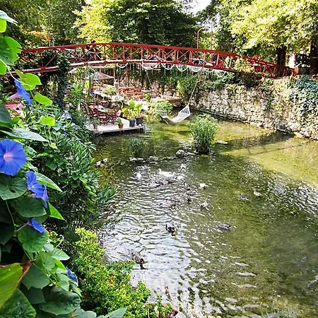 Arikanda River Garden Hotel *